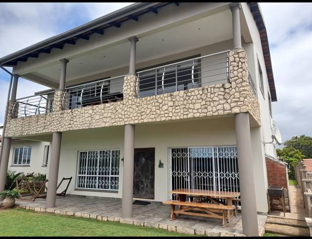 5 BEDROOM HOUSE FOR SALE IN BLUFF